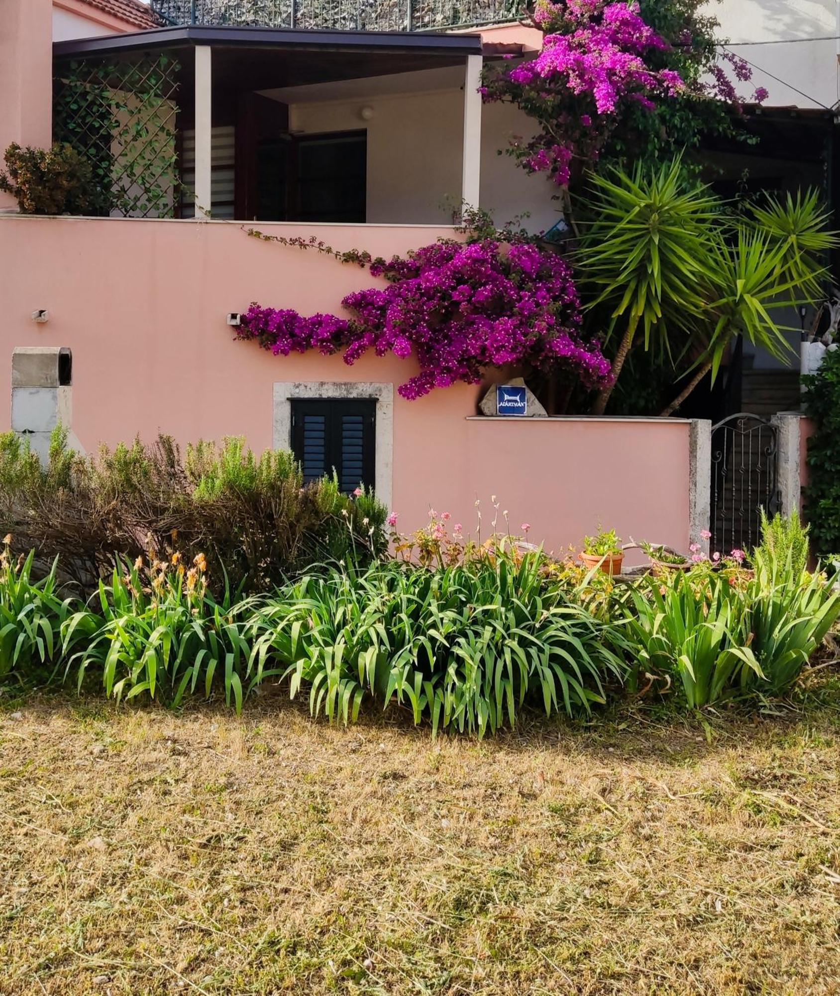 Bougainvillea--Apartment By The Sea Stone Harbor Zewnętrze zdjęcie